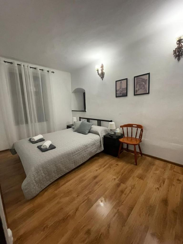 Ultracentral Medieval Apartment Sibiu Bagian luar foto